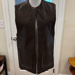 Women’s JRT Dark Brown Leather Vest - Classic Shearling Trim. Size S